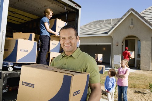 Professional Brixton moving support in a busy urban area